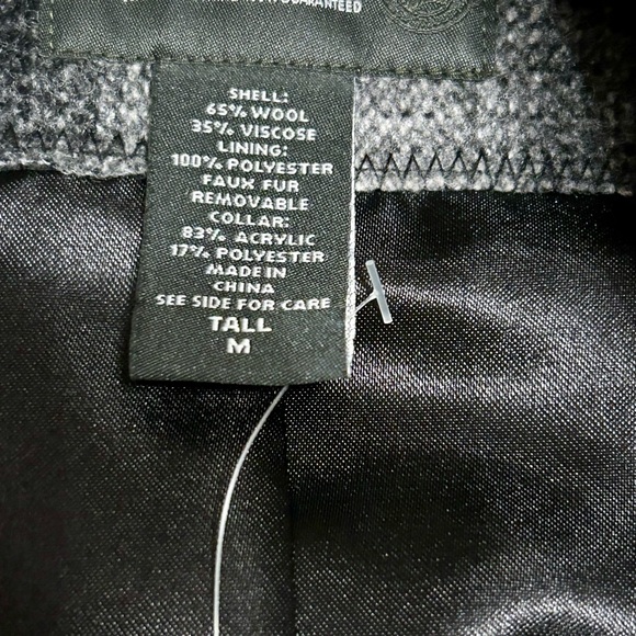 Eddie Bauer Charcoal and Cream Checkered Pea Coat with Faux Fur Collar - Picture 4 of 8